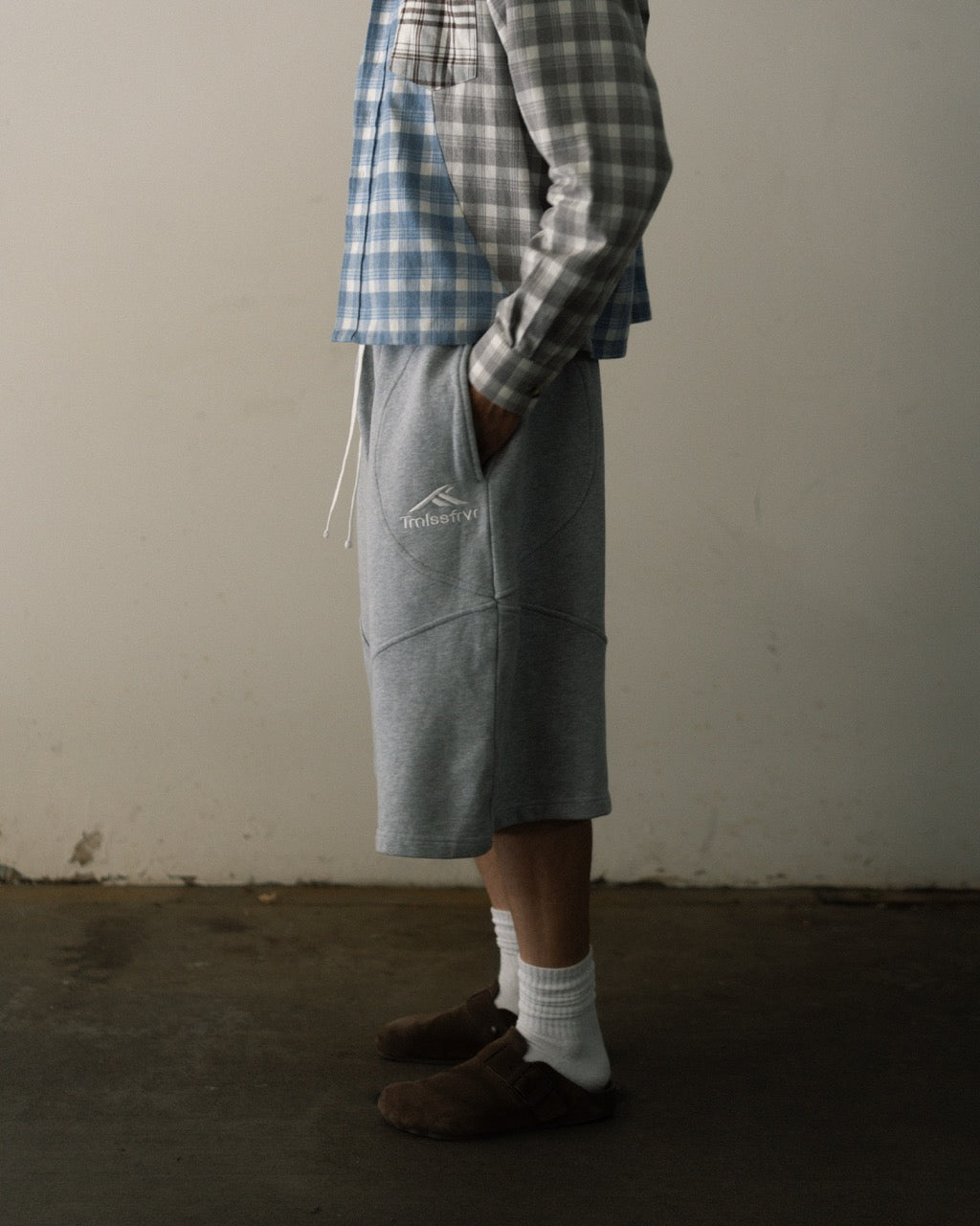 HEATHER GREY