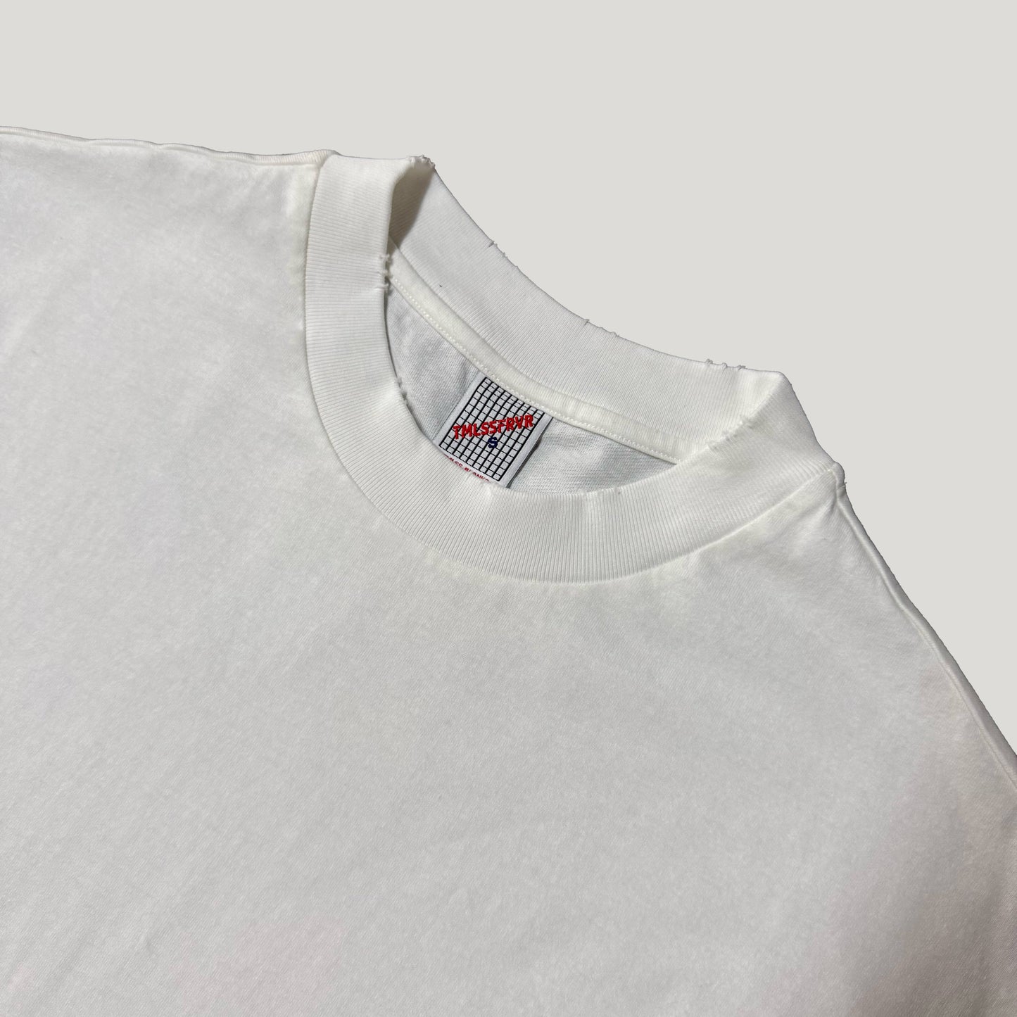 VINTAGE WHITE
