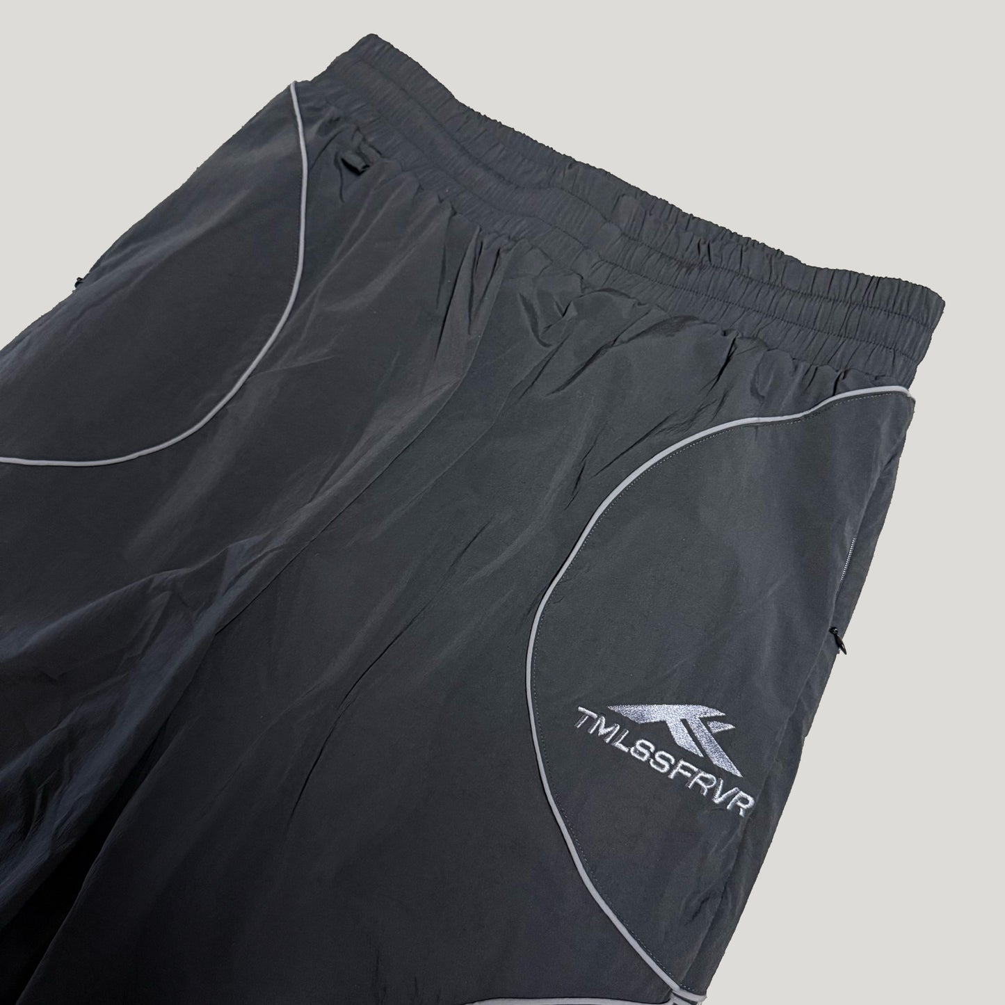 SWIRLY TRACKIES