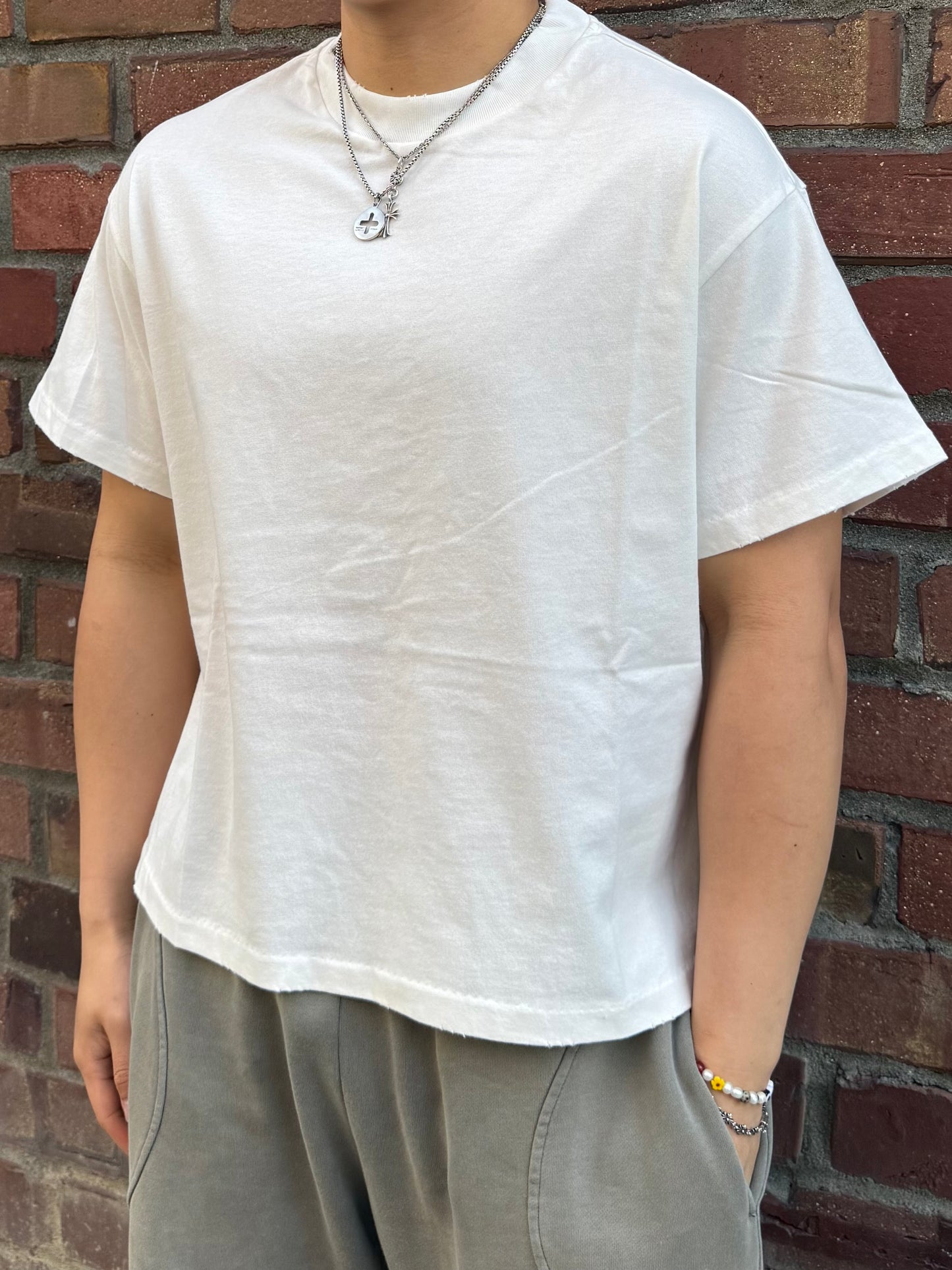 VINTAGE WHITE