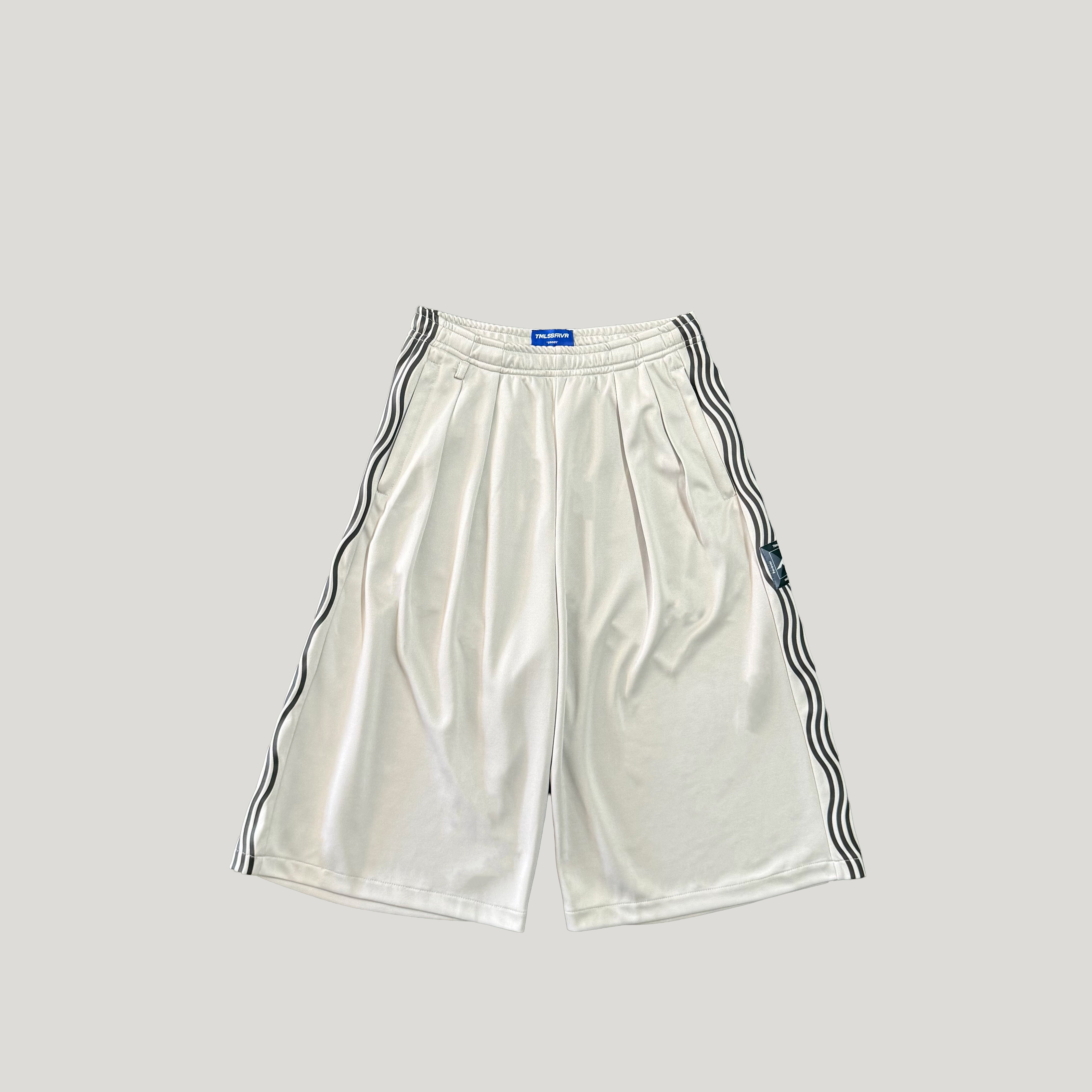 BEIGE SPINNER SHORTS